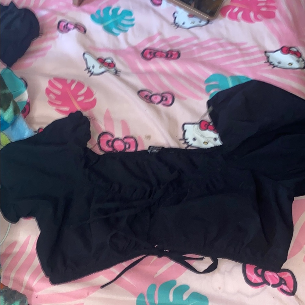 Black Puff Sleeve Crop Top